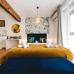  Apartment Les Precieuses & I France